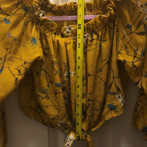 2/$12 Cute — Cropped blouse with tie. - Picture 6 of 6